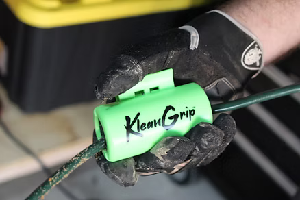 <strong>Fits most standard hoses & cables</strong>